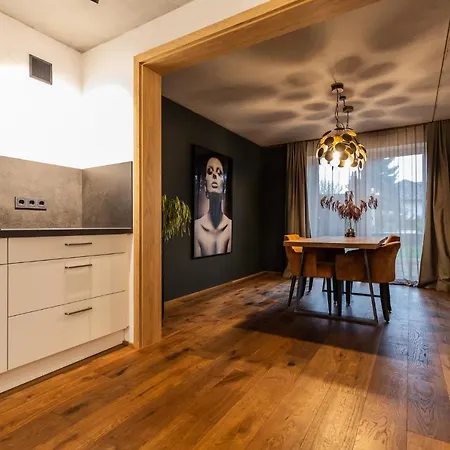 Anne + Liese Haus 아파트 *