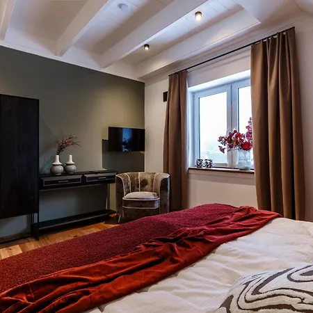 Anne + Liese Haus Apartment *
