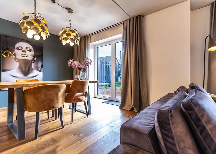 Anne + Liese Haus *